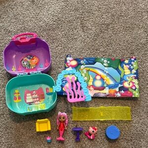 Gabby’s Dollhouse Mermaid-lantis On-The-Go Playset